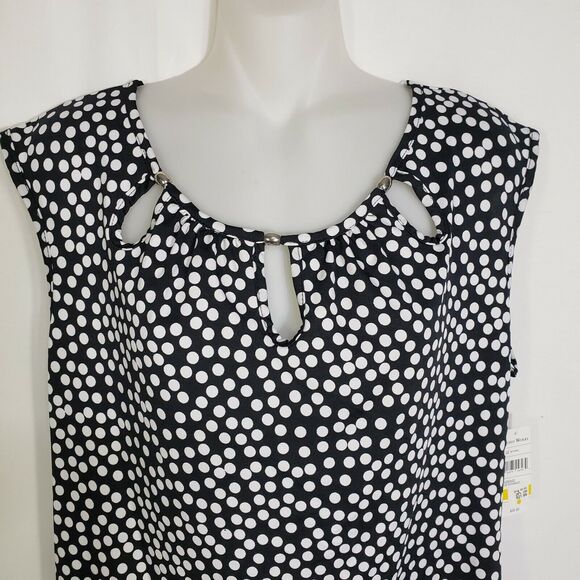 Studio Works Womens Top Medium Sleeveless Tank Black White Polka Dot Keyholes - Picture 3 of 10